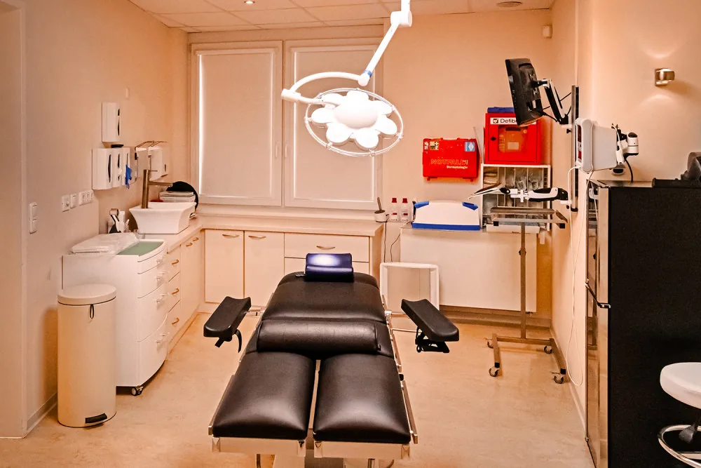 Behandlungsraum für ambulante Operationen